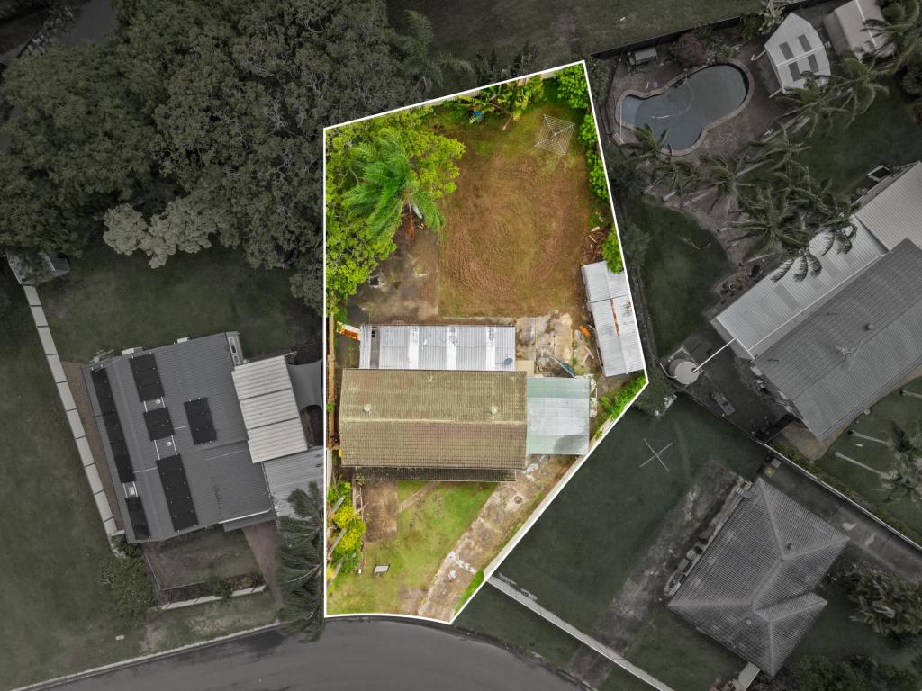 13 Yorkshire Cres, Mount Warren Park, QLD 4207