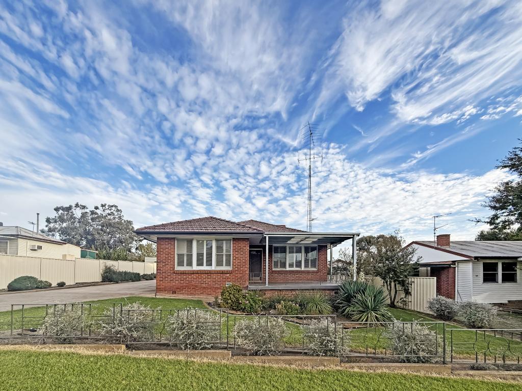 20 Karabah Ave, Young, NSW 2594