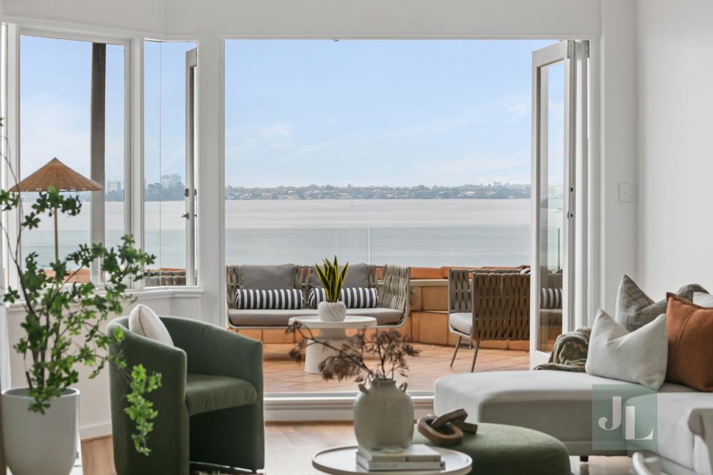 5f/10 Mounts Bay Rd, Crawley, WA 6009