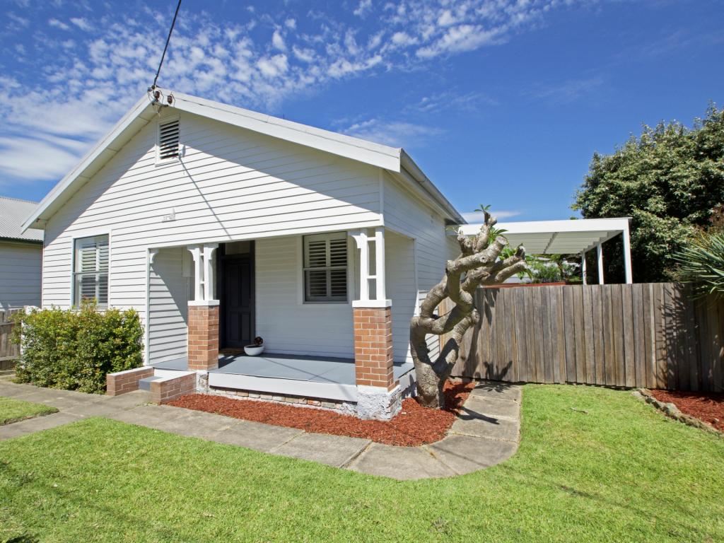 35 Lachlan Rd, Cardiff, NSW 2285