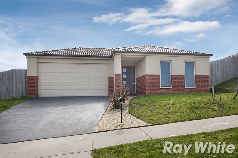 22 Manna Gum Dr, Pakenham, VIC 3810