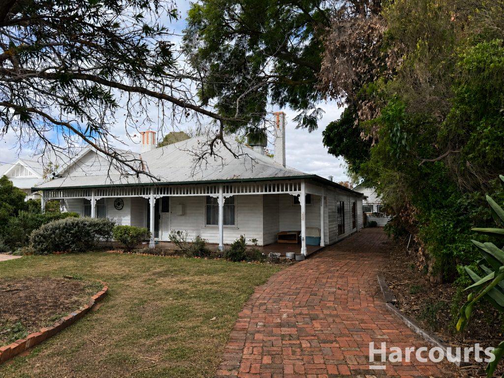 18 Dooen Rd, Horsham, VIC 3400