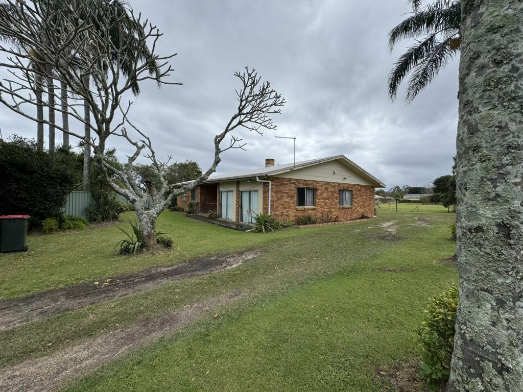 939 Bribie Island Rd, Ningi, QLD 4511