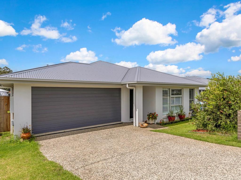 46 Ngungun Cres, Glass House Mountains, QLD 4518