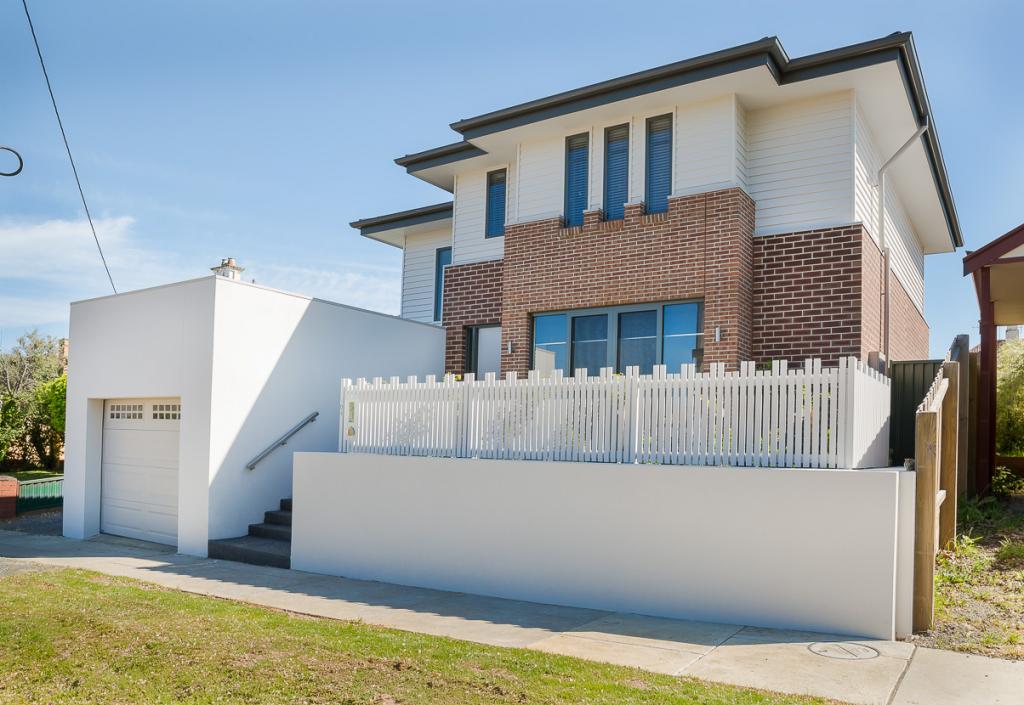 404 Clarendon St, Soldiers Hill, VIC 3350