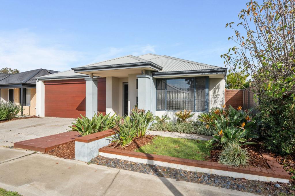 21 Jindabyne St, Hilbert, WA 6112