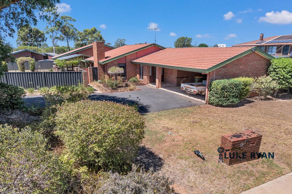 75-77 Queen St, Rochester, VIC 3561