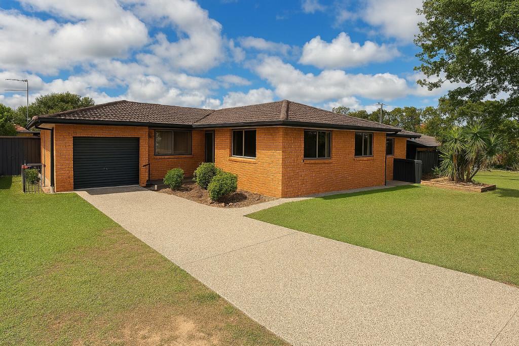 12 Allambie Cl, Taree, NSW 2430