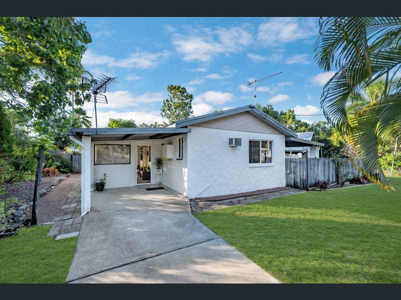 9 Justin St, Balgal Beach, QLD 4816