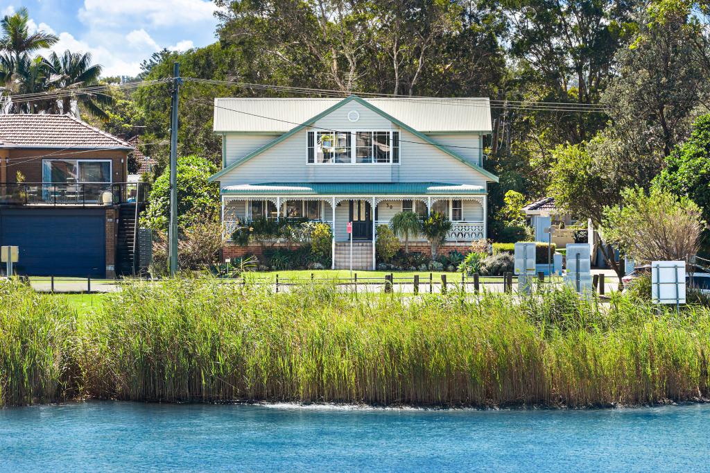 30 LAKE PARK RD, NORTH NARRABEEN, NSW 2101