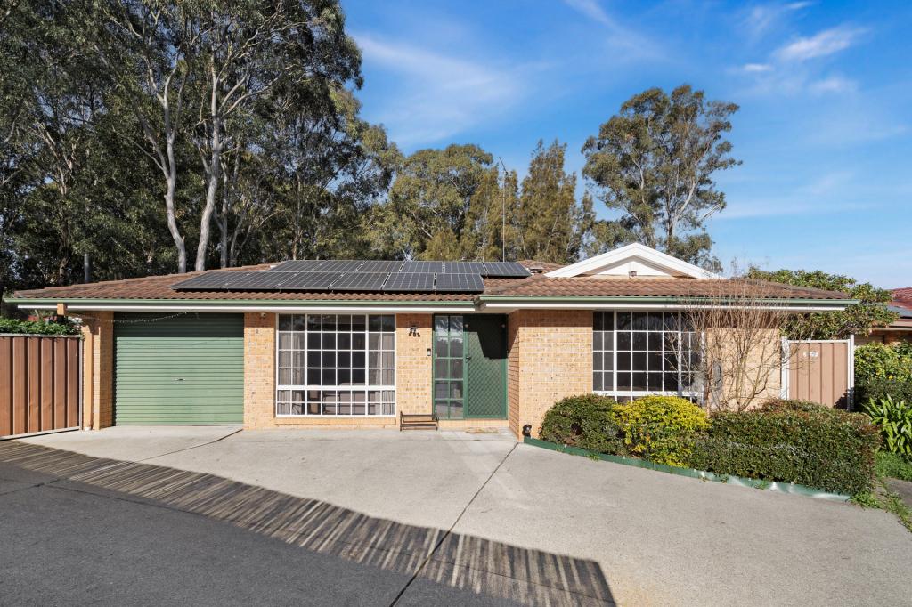 72 Torrance Cres, Quakers Hill, NSW 2763