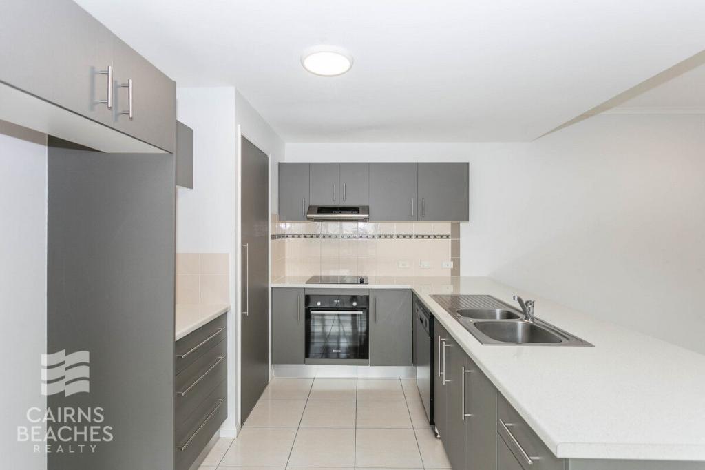 7/8 Oyster Ct, Trinity Beach, QLD 4879