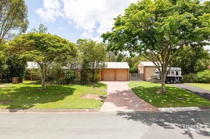 18 CLAY GULLY RD, VICTORIA POINT, QLD 4165