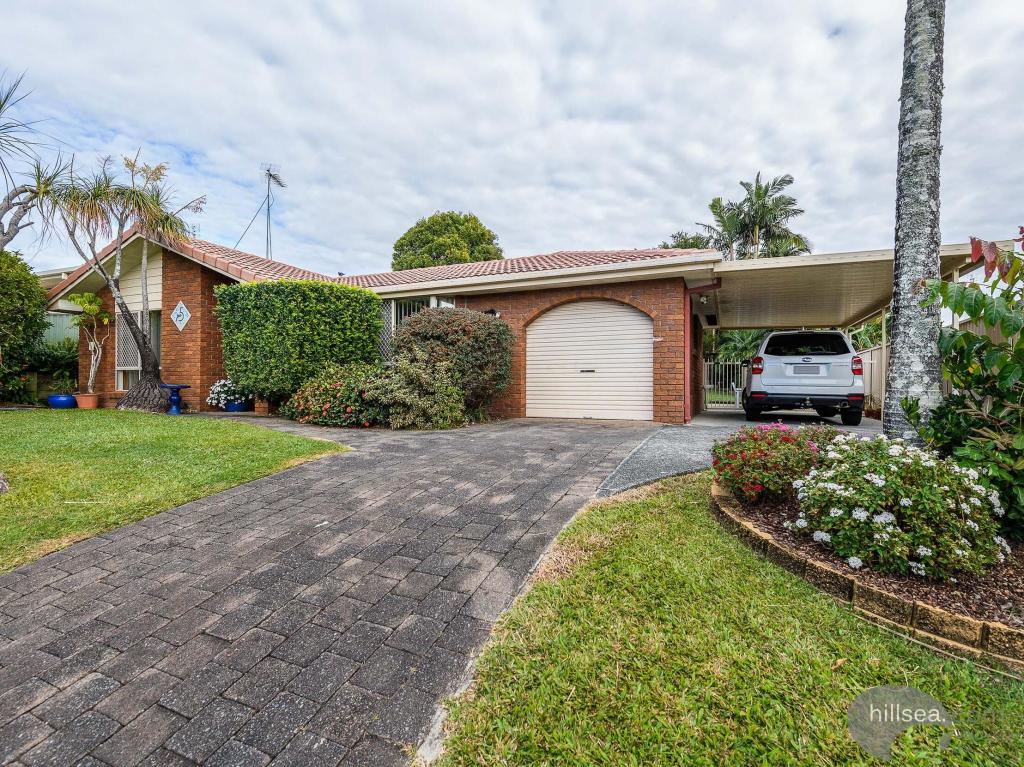 5 CARLTON CT, ARUNDEL, QLD 4214