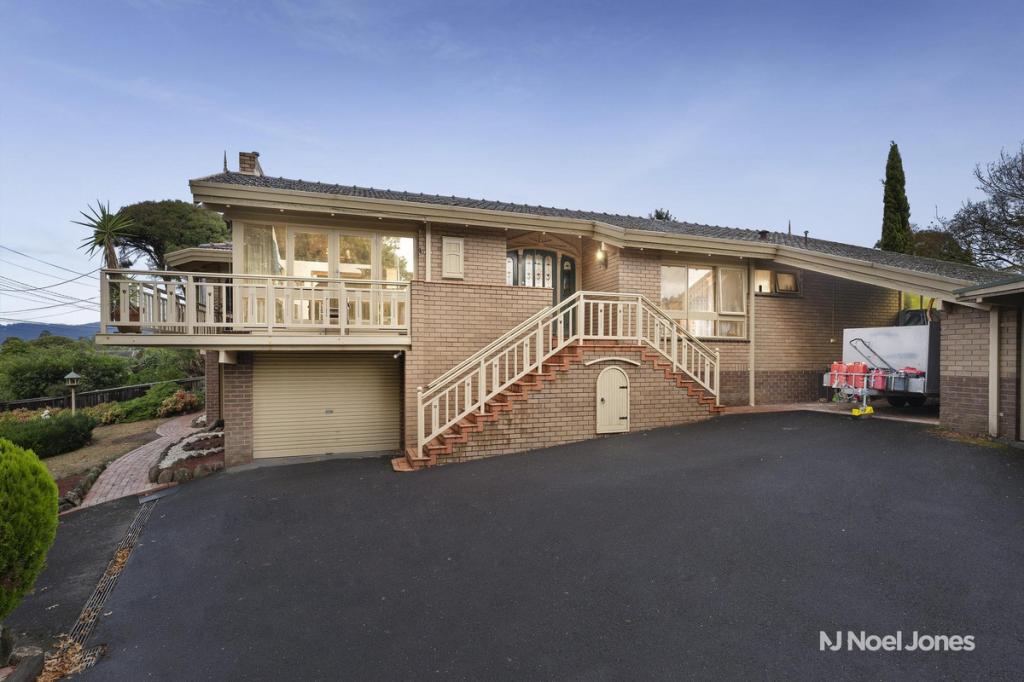 37 Roseman Rd, Chirnside Park, VIC 3116
