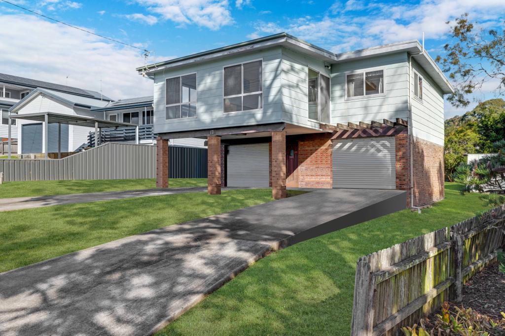 17 Meakin St, Tuross Head, NSW 2537