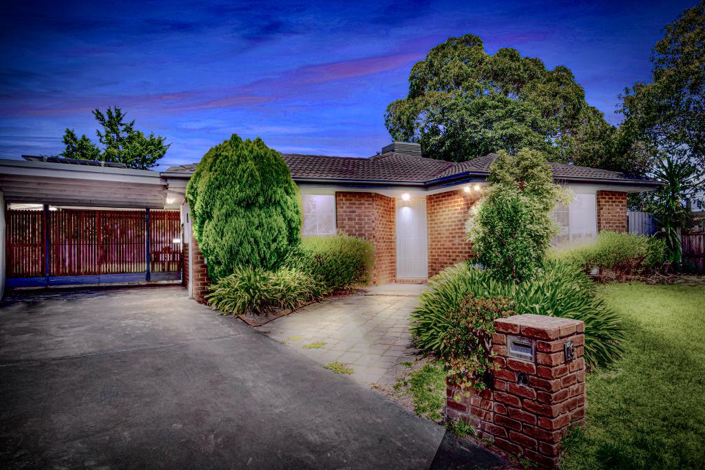 16 Rowen Ct, Cranbourne North, VIC 3977