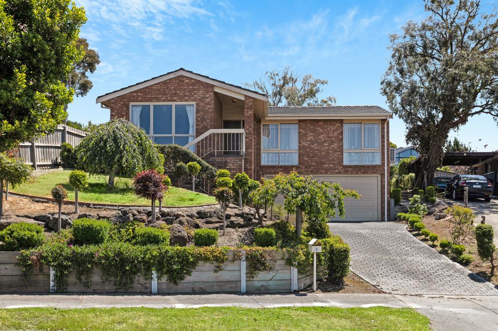 2 Bligh Ct, Endeavour Hills, VIC 3802