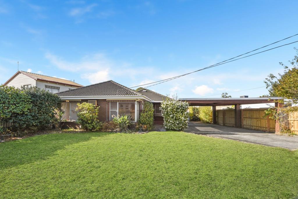 22 Oaklands Cres, Frankston, VIC 3199
