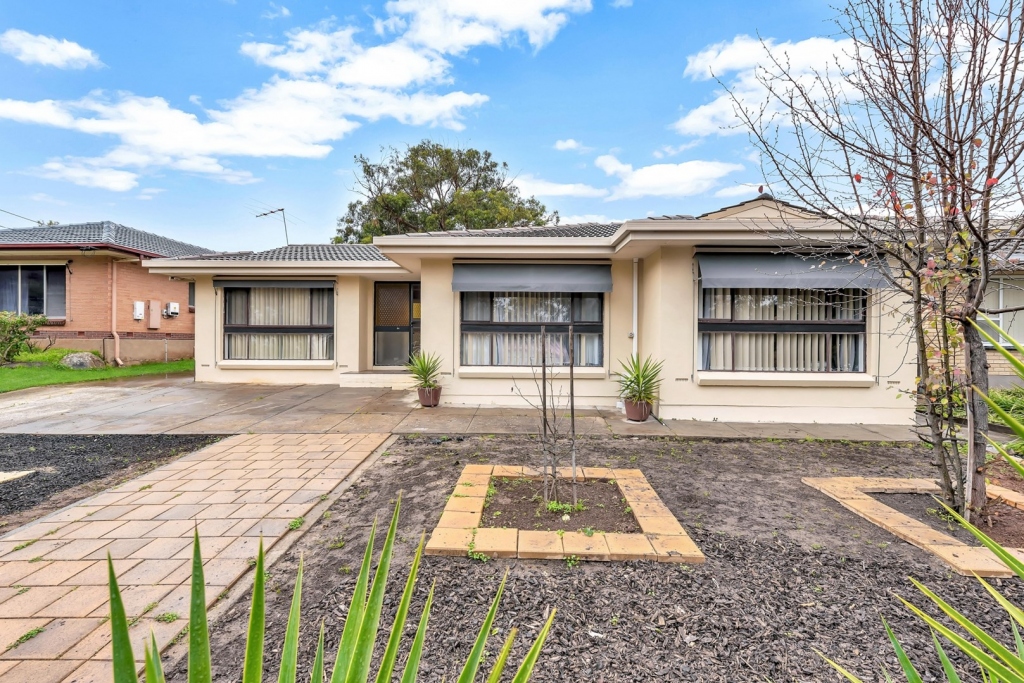 24 Edinburgh Cres, Old Reynella, SA 5161