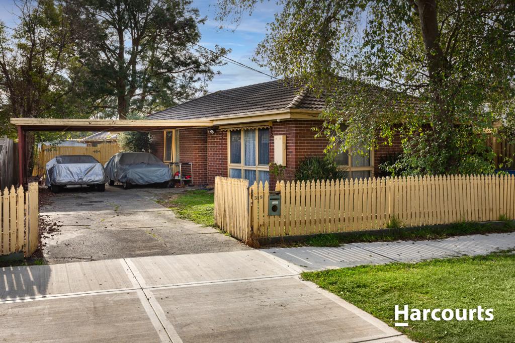 39 LATROBE ST, CRANBOURNE, VIC 3977