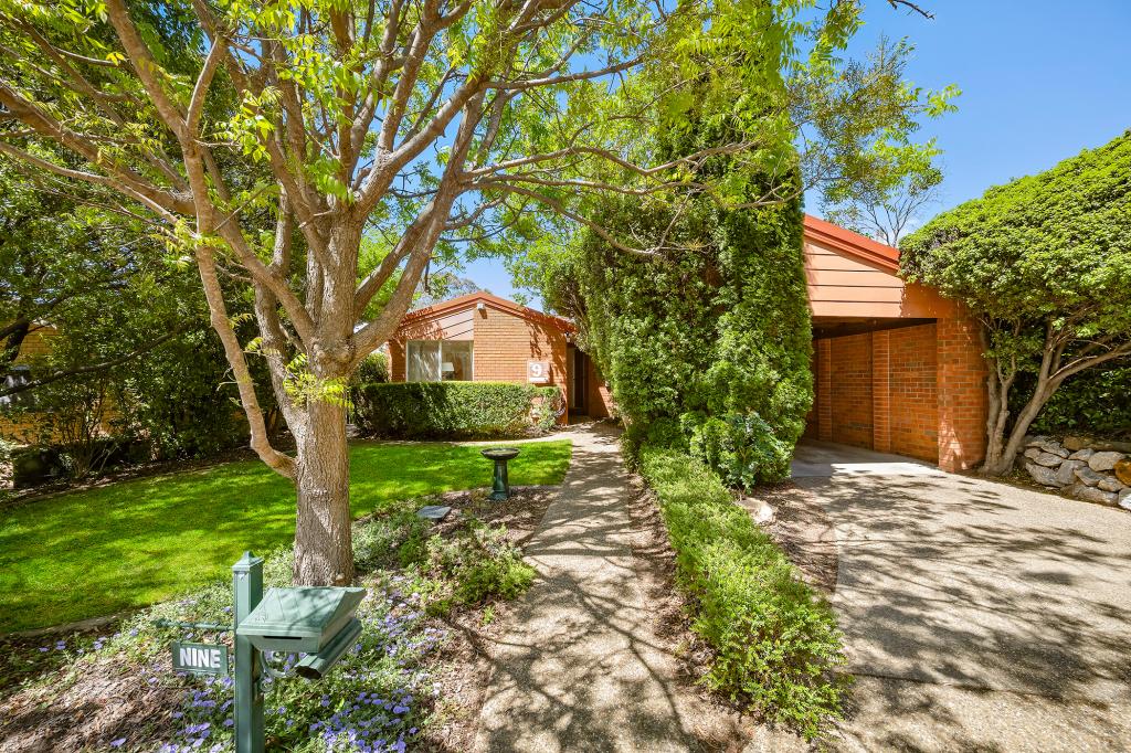 9 Lockhart Pl, Amaroo, ACT 2914