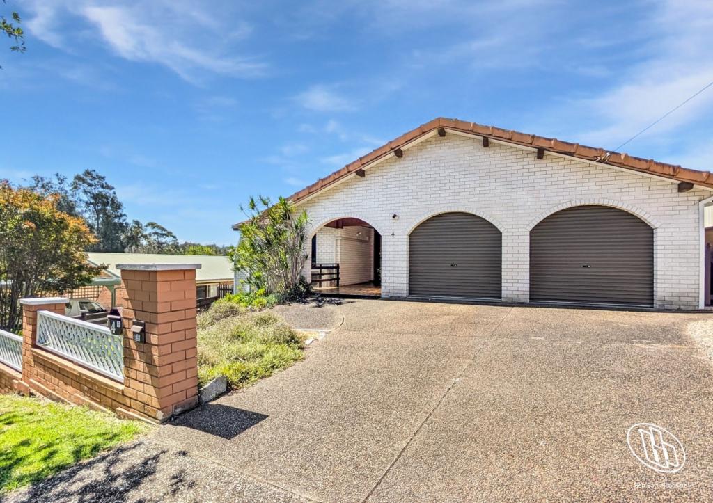 4 John Reilly St, Dalmeny, NSW 2546