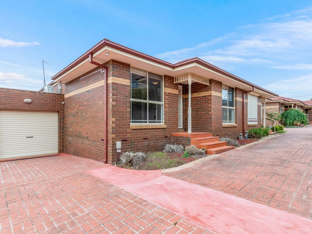 2/2 Bent St, Westmeadows, VIC 3049