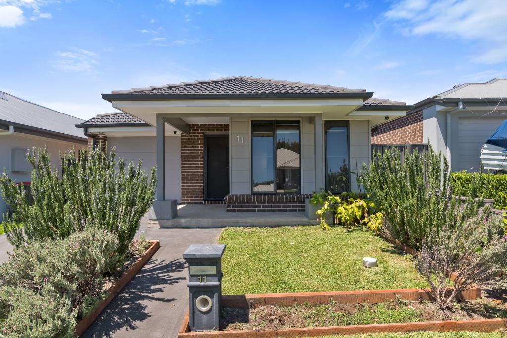 11 Bottlebrush Dr, Calderwood, NSW 2527