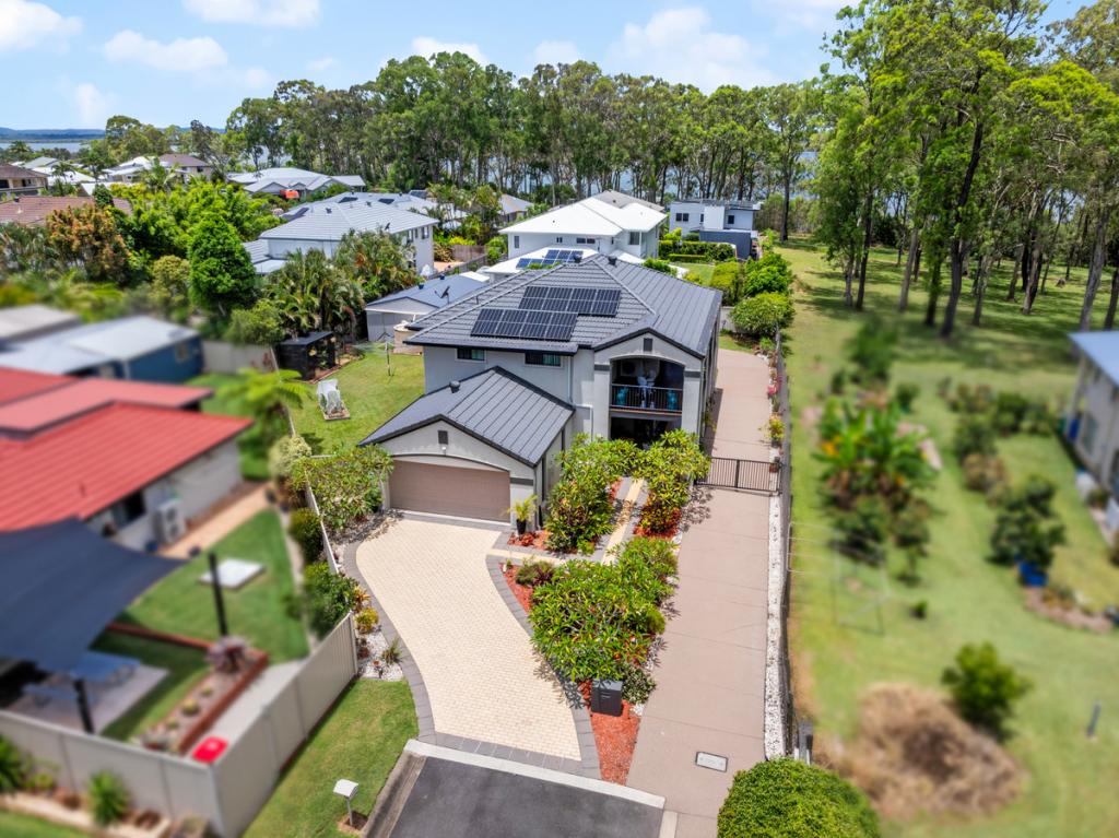 28 Seabrae Dr, Redland Bay, QLD 4165