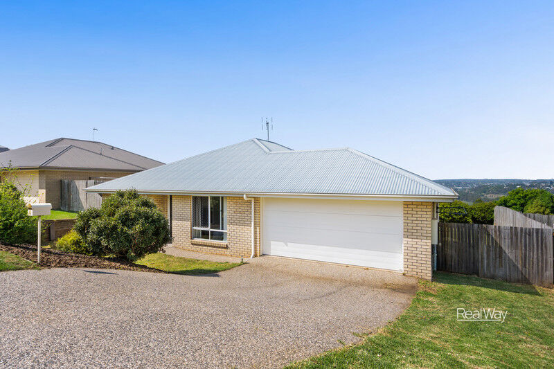 4 Westview Dr, Mount Kynoch, QLD 4350