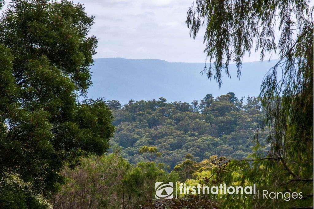 3 Cross St, Emerald, VIC 3782