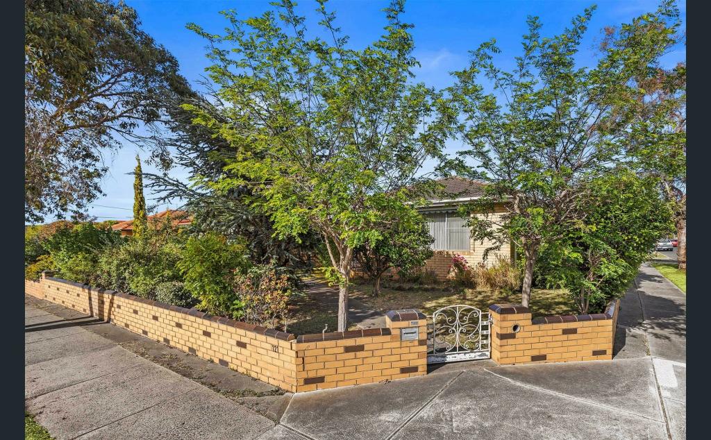 121 Military Rd, Avondale Heights, VIC 3034