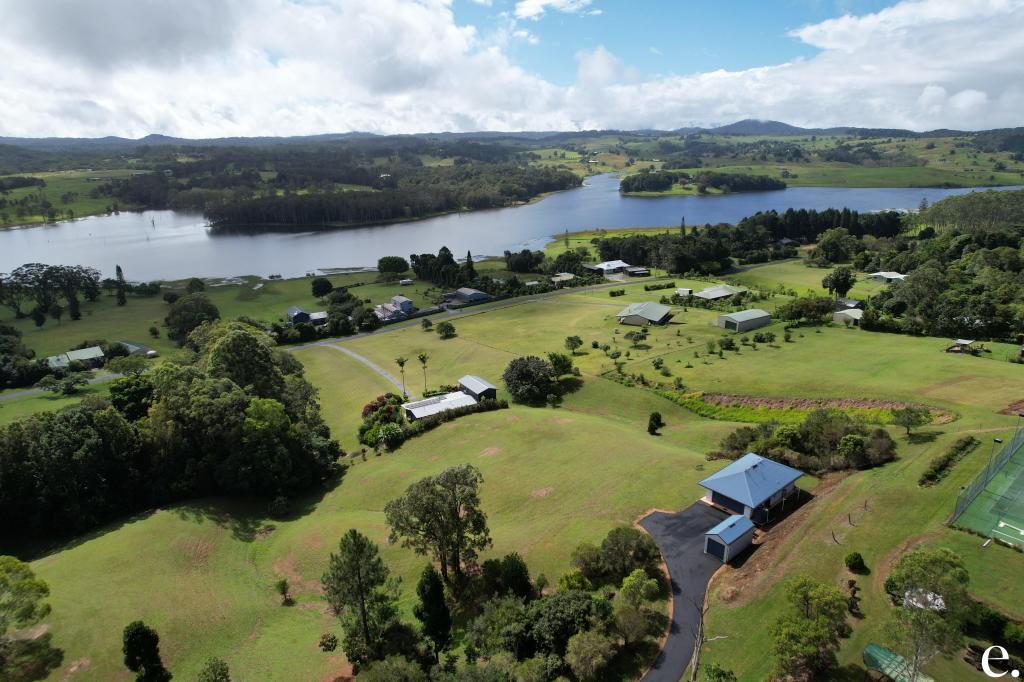 8 Old Boar Pocket Rd, Barrine, QLD 4872