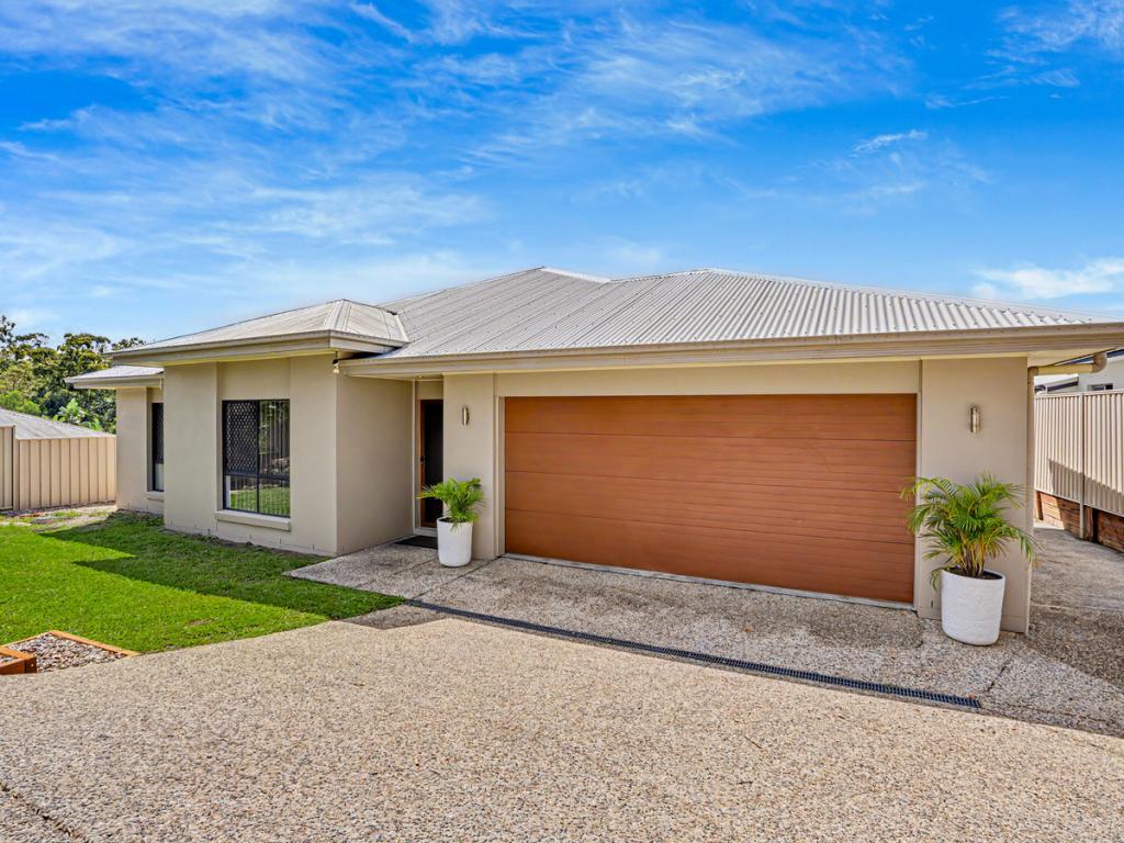 26 Saltwater Bvd, Oxenford, QLD 4210