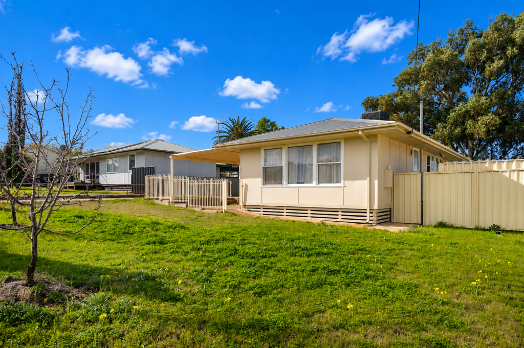4 Aldenhoven St, Berri, SA 5343