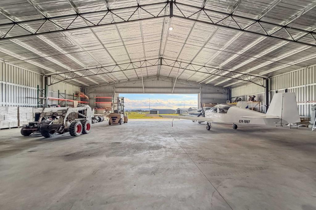 120 Airport Rd, Cowra, NSW 2794