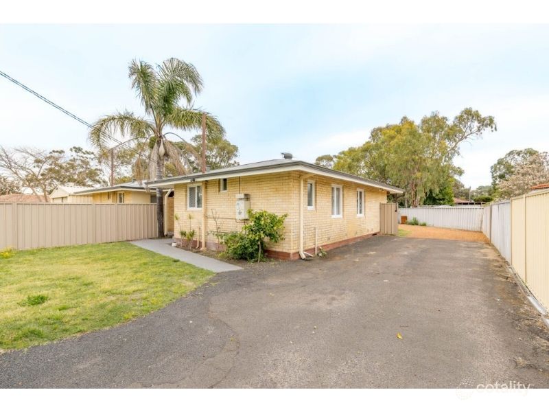 82a Parade Rd, Withers, WA 6230