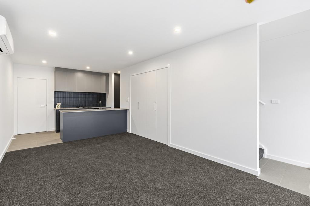 85/60 Kingsland Pde, Casey, ACT 2913