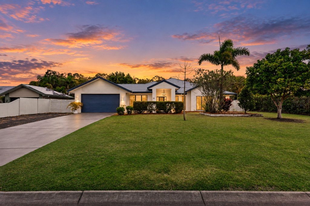 15 Amstal Ave, Wondunna, QLD 4655