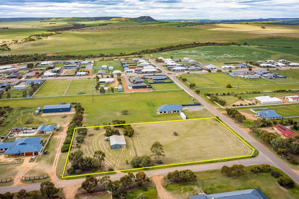 2 Peppin Pl, Deepdale, WA 6532