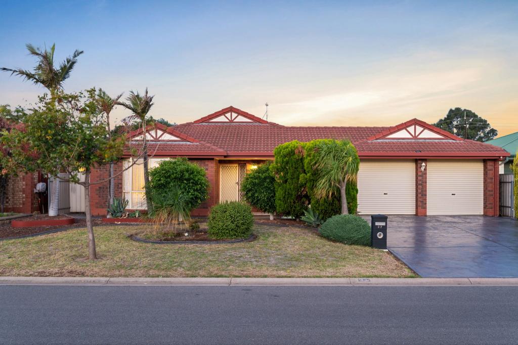 37 Falcon Dr, Parafield Gardens, SA 5107