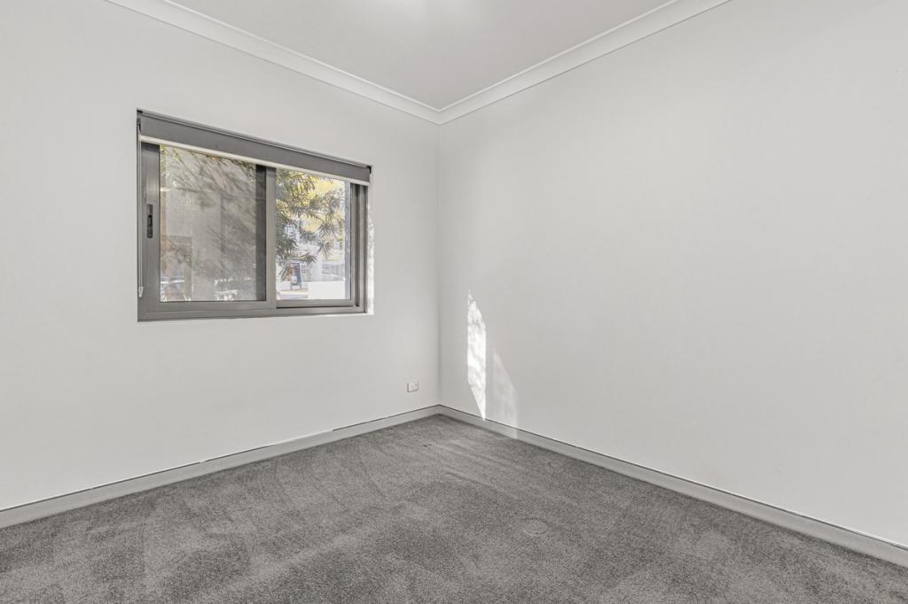 9/2 WALSH LOOP, JOONDALUP, WA 6027