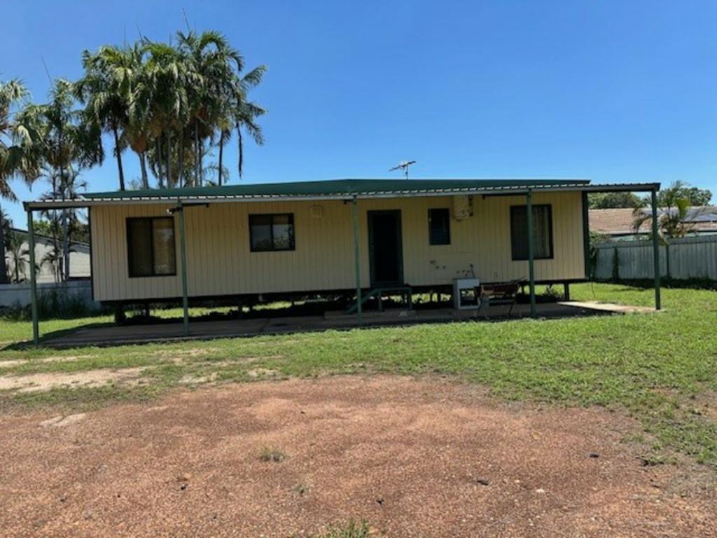 4 Clough Ct, Katherine, NT 0850