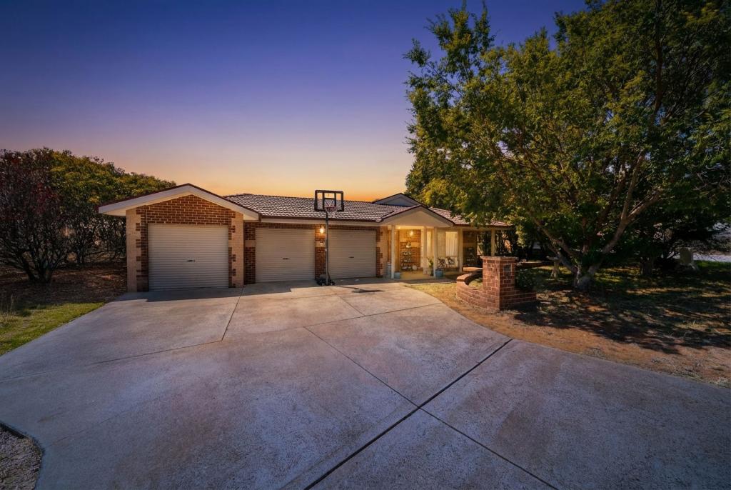 44 Allumba St, Queanbeyan West, NSW 2620