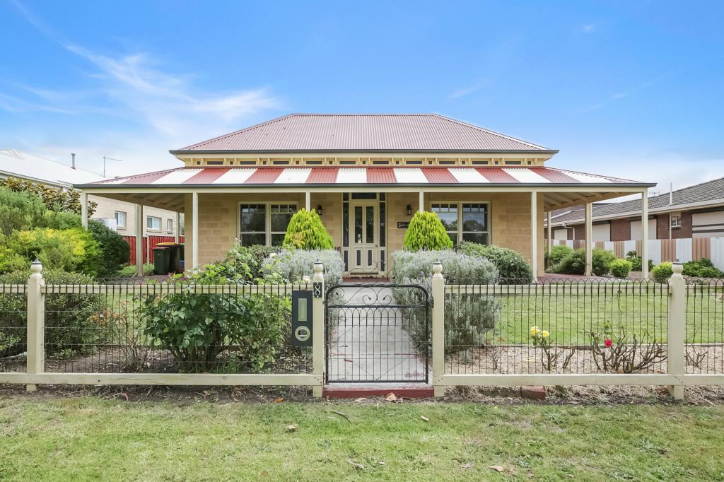 8 Tarrant St, Cobden, VIC 3266