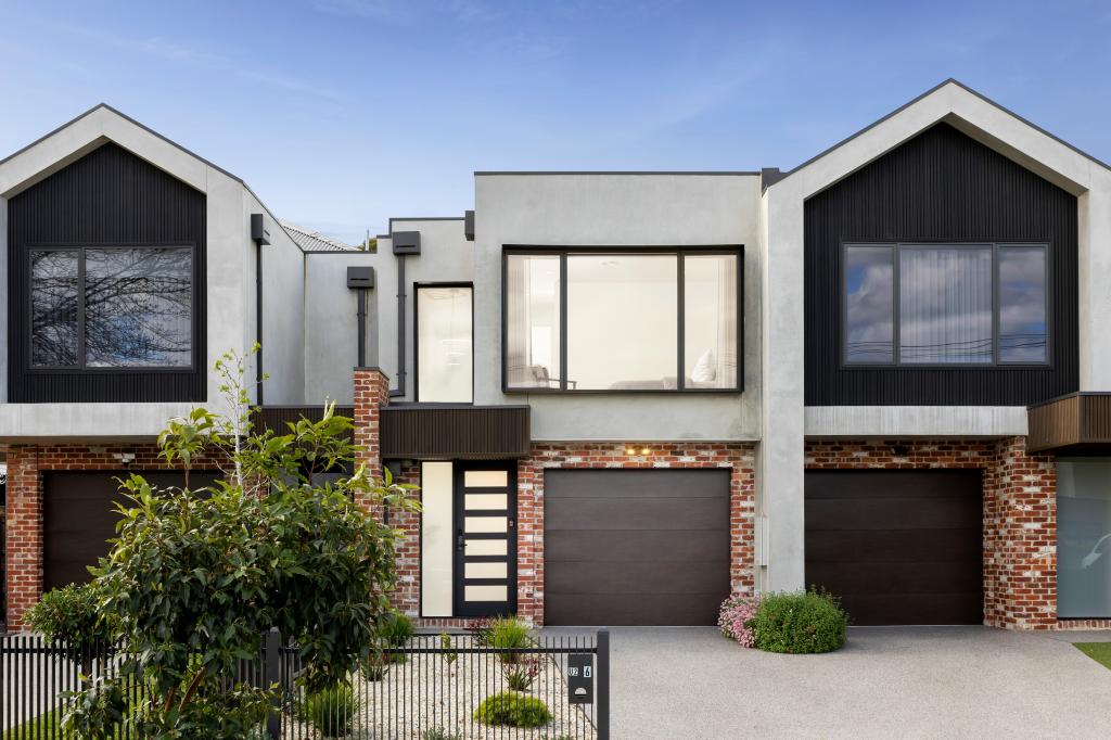 2/6 ROSS ST, NIDDRIE, VIC 3042