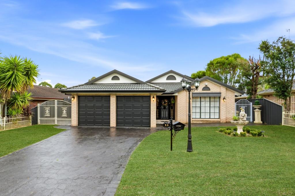 25 BRIGADOON AVE, GLENMORE PARK, NSW 2745