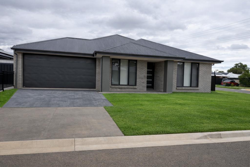 3b Kilmington Rd, Davoren Park, SA 5113