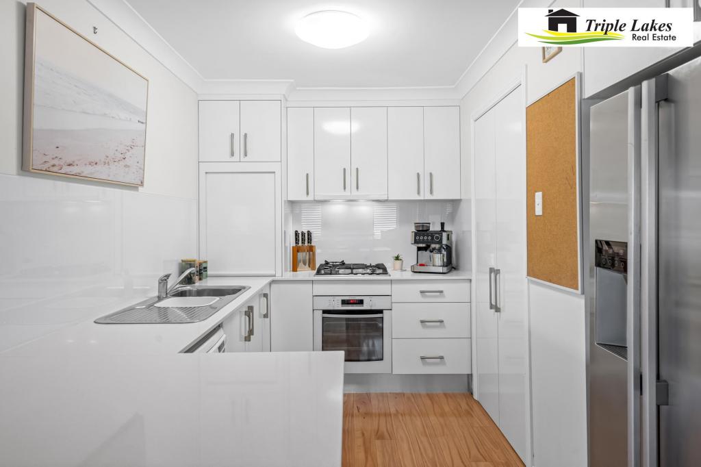 1/89 Yeramba Rd, Summerland Point, NSW 2259